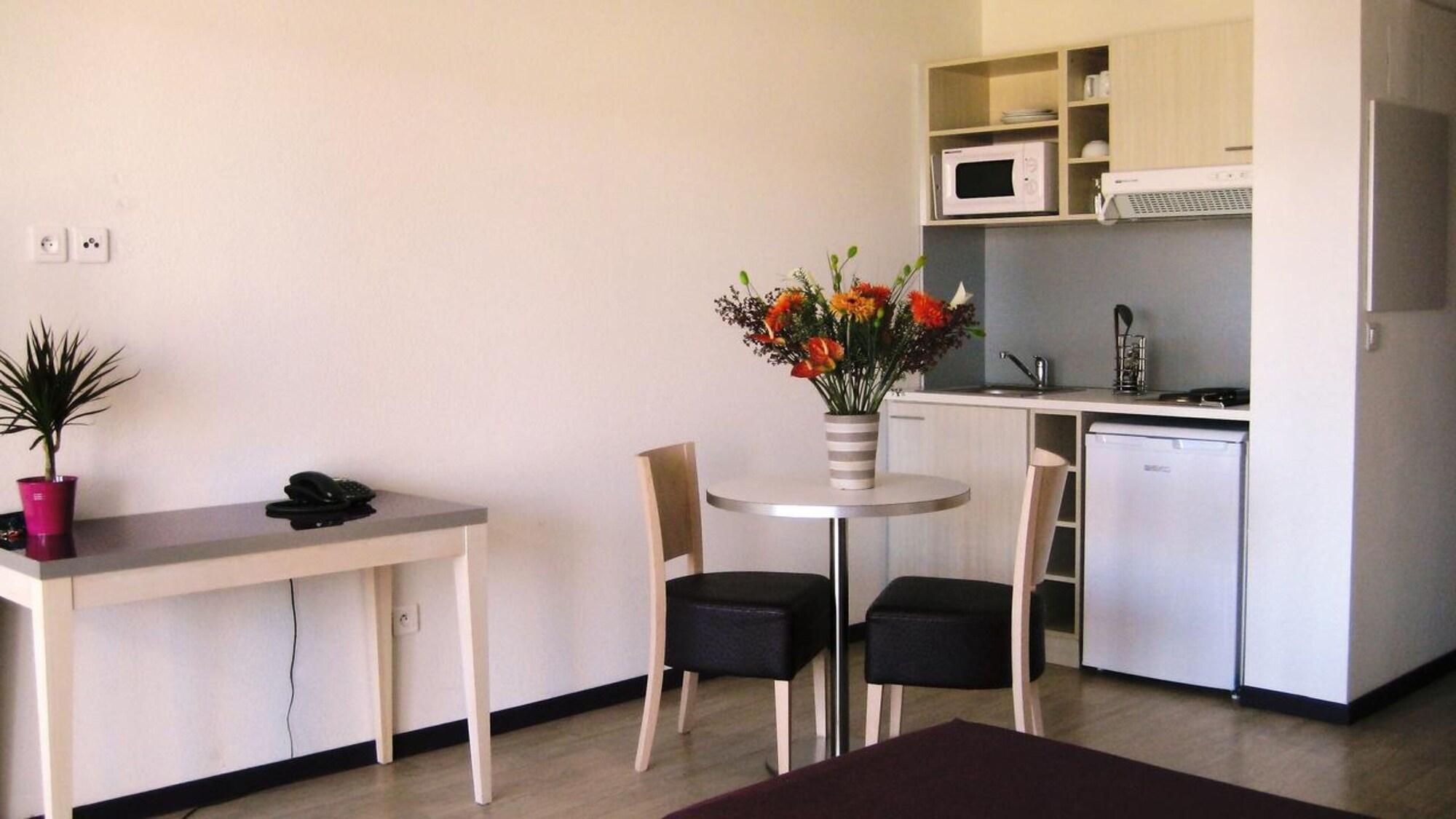 Appart'Hotel - Residence La Closeraie Лурд Экстерьер фото