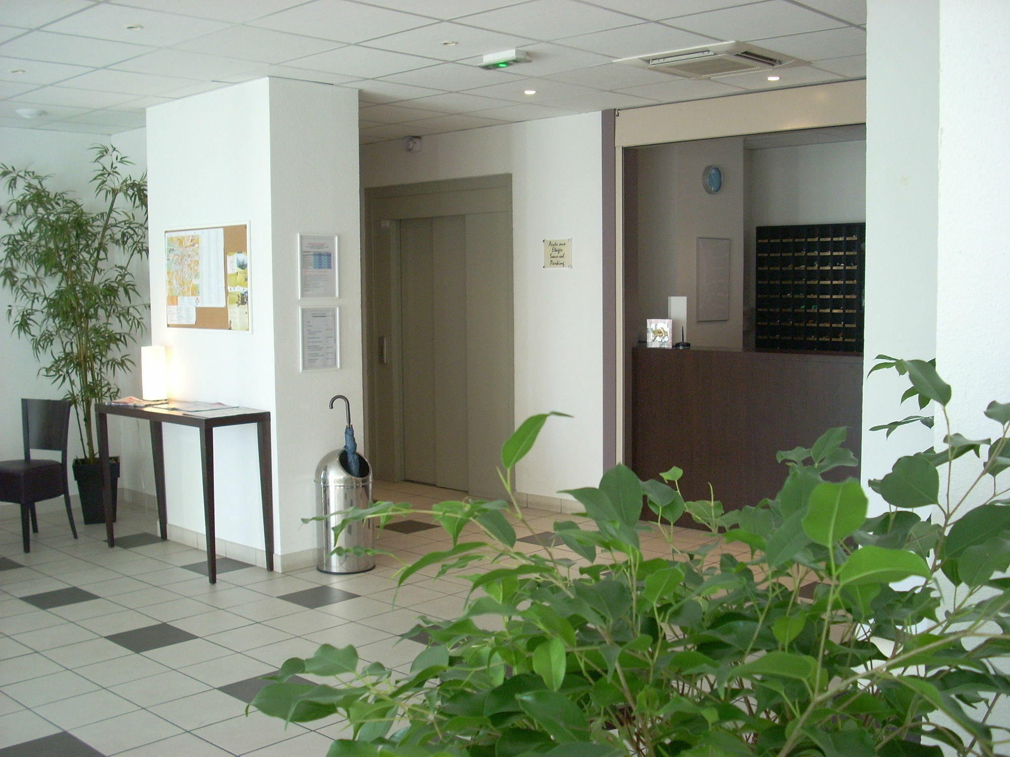 Appart'Hotel - Residence La Closeraie Лурд Экстерьер фото
